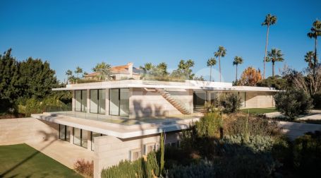 Villa Indigo: Avantgarde, Privatsphäre und Komfort in Kings and Queen, Sotogrande Costa