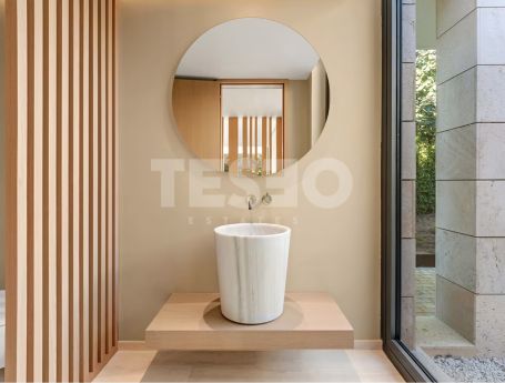 Villa Indigo: Avantgarde, Privatsphäre und Komfort in Kings and Queen, Sotogrande Costa