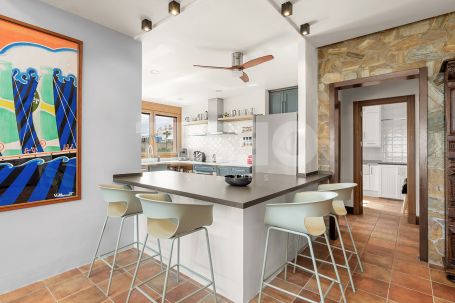 Villa exclusive avec vue panoramique sur la mer à Alcaidesa, Costa del Sol