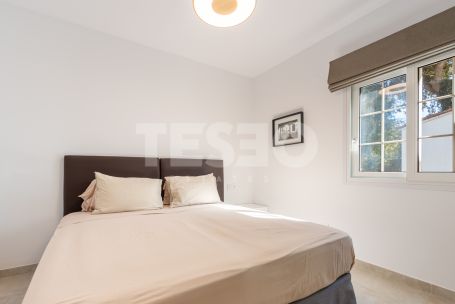 Elegant Three-Bedroom Villa , Sotogrande Alto