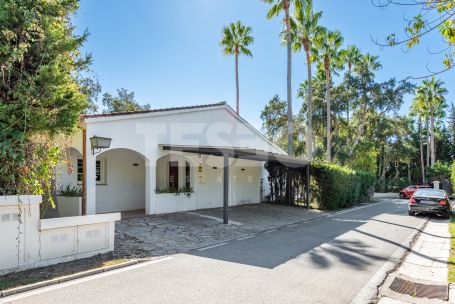 Elegant Three-Bedroom Villa , Sotogrande Alto