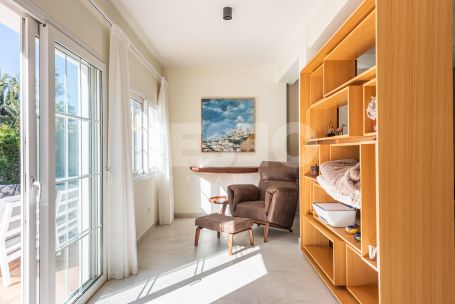 Elegant Three-Bedroom Villa , Sotogrande Alto