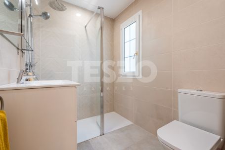 Elegant Three-Bedroom Villa , Sotogrande Alto