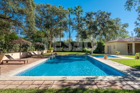Elegant Three-Bedroom Villa , Sotogrande Alto