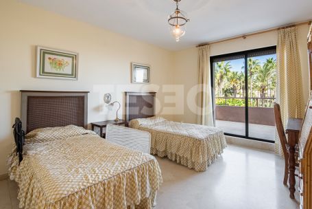 Amplio Apartamento de 3 Dormitorios y 3 baños con vistas al mar en Paseo del Mar