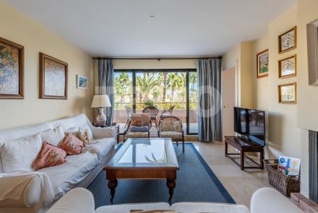 Amplio Apartamento de 3 Dormitorios y 3 baños con vistas al mar en Paseo del Mar