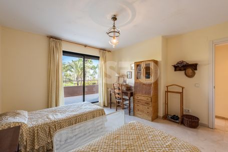 Amplio Apartamento de 3 Dormitorios y 3 baños con vistas al mar en Paseo del Mar