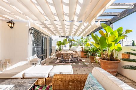 WONDERFUL APARTMENT FOR SALE IN THE EL POLO DE SOTOGRAND URBANIZATION