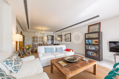 WONDERFUL APARTMENT FOR SALE IN THE EL POLO DE SOTOGRAND URBANIZATION