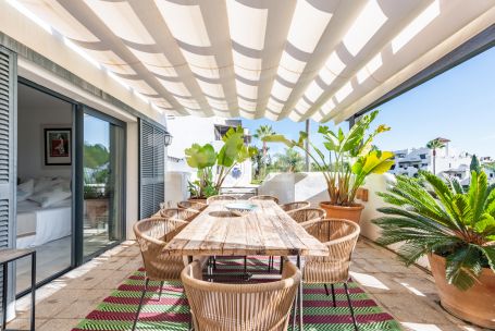 WONDERFUL APARTMENT FOR SALE IN THE EL POLO DE SOTOGRAND URBANIZATION