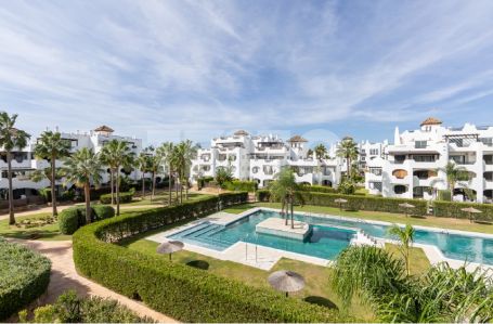 WONDERFUL APARTMENT FOR SALE IN THE EL POLO DE SOTOGRAND URBANIZATION