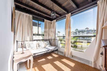 WONDERFUL APARTMENT FOR SALE IN THE EL POLO DE SOTOGRAND URBANIZATION