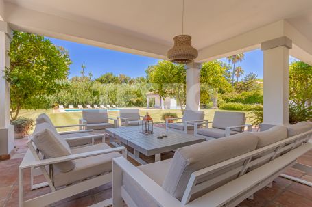 Villa à louer en Reyes y Reinas, Sotogrande Costa