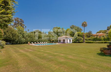 Villa à louer en Reyes y Reinas, Sotogrande Costa