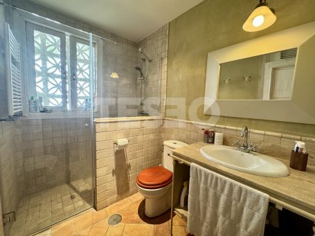 3-bedroom apartment in Tenisol, Sotogrande Alto, with garden and 24-hour security
