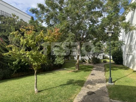 3-bedroom apartment in Tenisol, Sotogrande Alto, with garden and 24-hour security