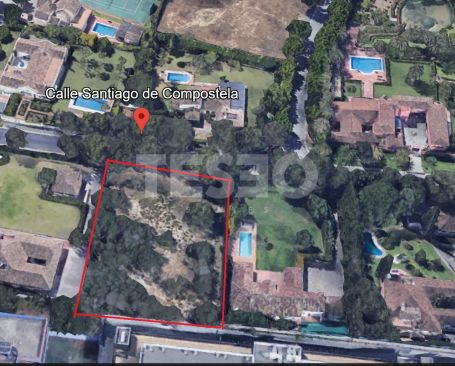 Large plot, flat and with potencial sea views in Kings and Queens.