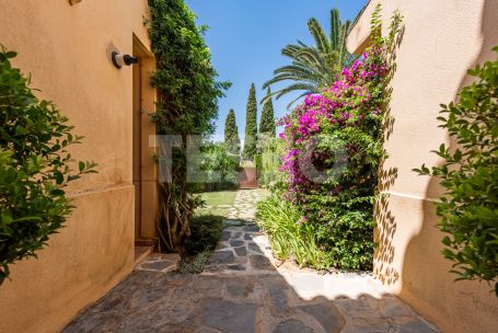 Precioso adosada de 4 dormitorios en Los Granados, Sotogrande Costa