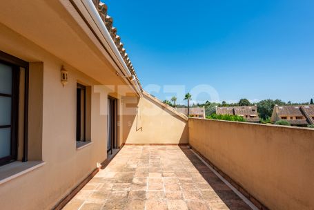 Precioso adosada de 4 dormitorios en Los Granados, Sotogrande Costa