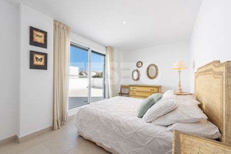 APARTMENT OF 5 DORMITORS IN SENDA CHICA, SOTOGRANDE