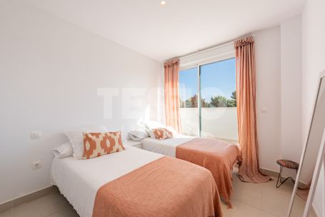 APARTMENT OF 5 DORMITORS IN SENDA CHICA, SOTOGRANDE