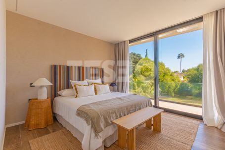 Villa KOA: Neues Projekt, kürzlich in Sotogrande Costa erbaut