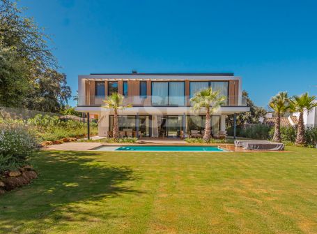 Villa KOA: Neues Projekt, kürzlich in Sotogrande Costa erbaut