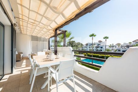 APARTMENT IN THE SOTOGRANDE POLE