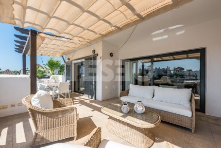 APARTMENT IN THE SOTOGRANDE POLE