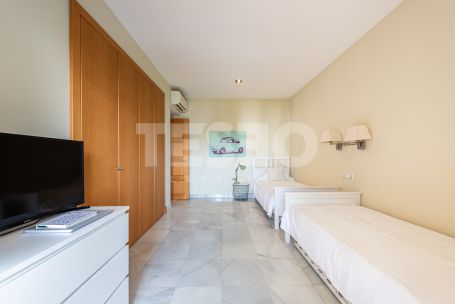Beautiful 3 bedroom apartment in El Polo de Sotogrande, Sotogrande Costa