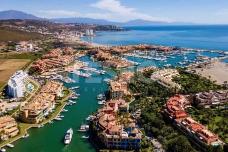 Peut-être le meilleur Atico à Sotogrande Marina en vente