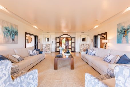 Stunning villa with Incredible views in Sotogrande Alto.