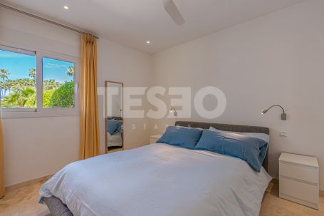 Villa à louer en Reyes y Reinas, Sotogrande Costa