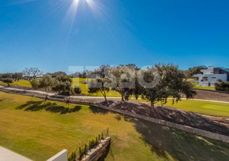 Exclusive Duplex penthouse in Emerald Greens at San Roque Club