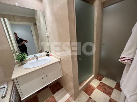 Exklusive 2-Zimmer-Wohnung in Ribera del Paraíso, Sotogrande Marina