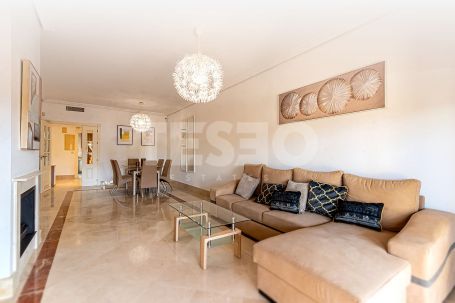 Exklusive 2-Zimmer-Wohnung in Ribera del Paraíso, Sotogrande Marina