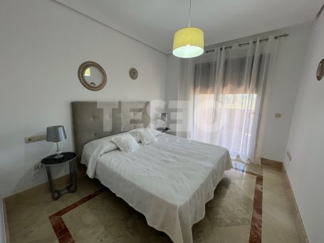 Exklusive 2-Zimmer-Wohnung in Ribera del Paraíso, Sotogrande Marina