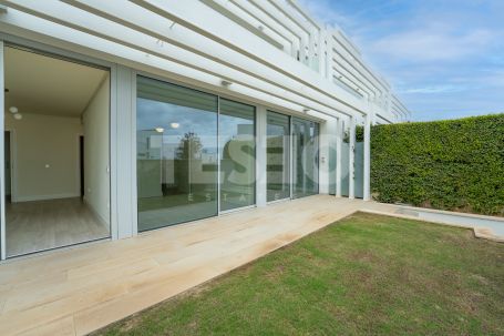 La Finca : Maison jumelée exclusive de nouvelle construction en première ligne de golf à La Reserva de Sotogrande