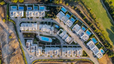 La Finca : Maison jumelée exclusive de nouvelle construction en première ligne de golf à La Reserva de Sotogrande