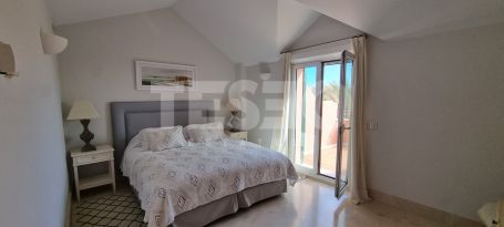 Penthouse duplex de luxe exclusif à Ribera del Obispo, Marina de Sotogrande