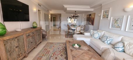 Penthouse duplex de luxe exclusif à Ribera del Obispo, Marina de Sotogrande