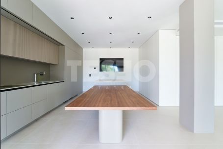 Preciosa Villa Reformada en la Zona B, Sotogrande Costa