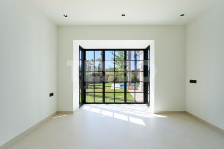 Preciosa Villa Reformada en la Zona B, Sotogrande Costa