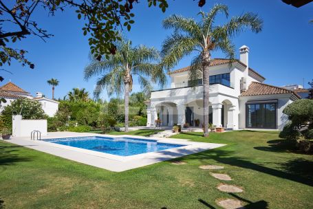 Preciosa Villa Reformada en la Zona B, Sotogrande Costa