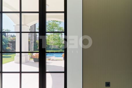 Preciosa Villa Reformada en la Zona B, Sotogrande Costa