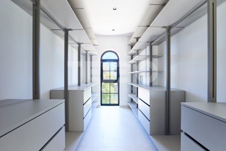 Preciosa Villa Reformada en la Zona B, Sotogrande Costa