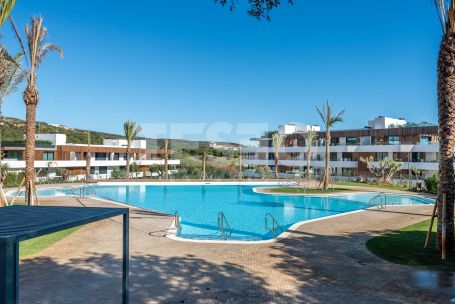 STUNNING PENTHOUSE WITH PANORAMIC VIEWS IN VILLAGE VERDE