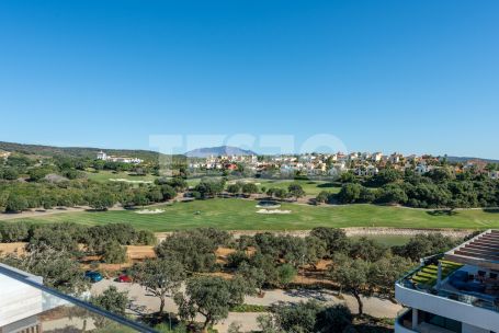 STUNNING PENTHOUSE WITH PANORAMIC VIEWS IN VILLAGE VERDE