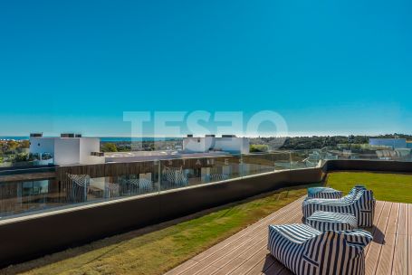 PENTHOUSE ÉPOUSTOUFLANT AVEC VUES PANORAMIQUES À VILLAGE VERDE