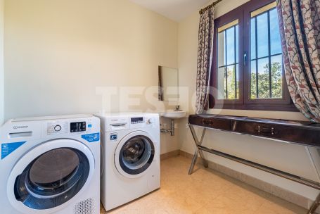 Spaciousness and Privacy in this apartment in the exclusive Valgrande Urbanization